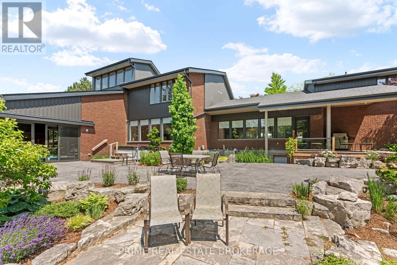 203 RIVERSIDE DRIVE, South Huron (Exeter)