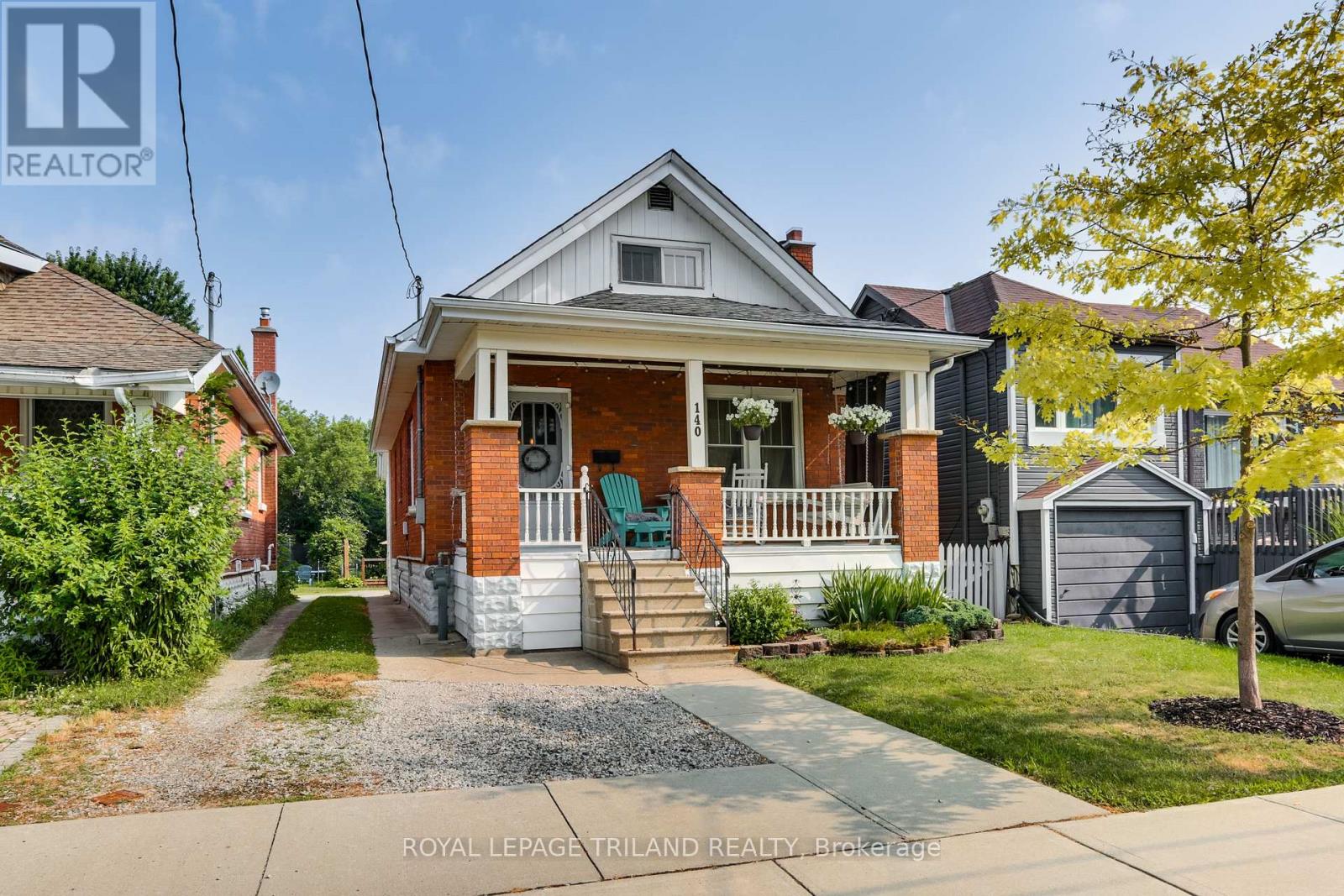 140 EMERY AVENUE E, London South (South F)