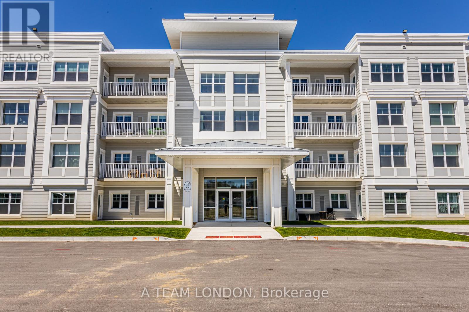 204 - 100 THE PROMENADE, Central Elgin
