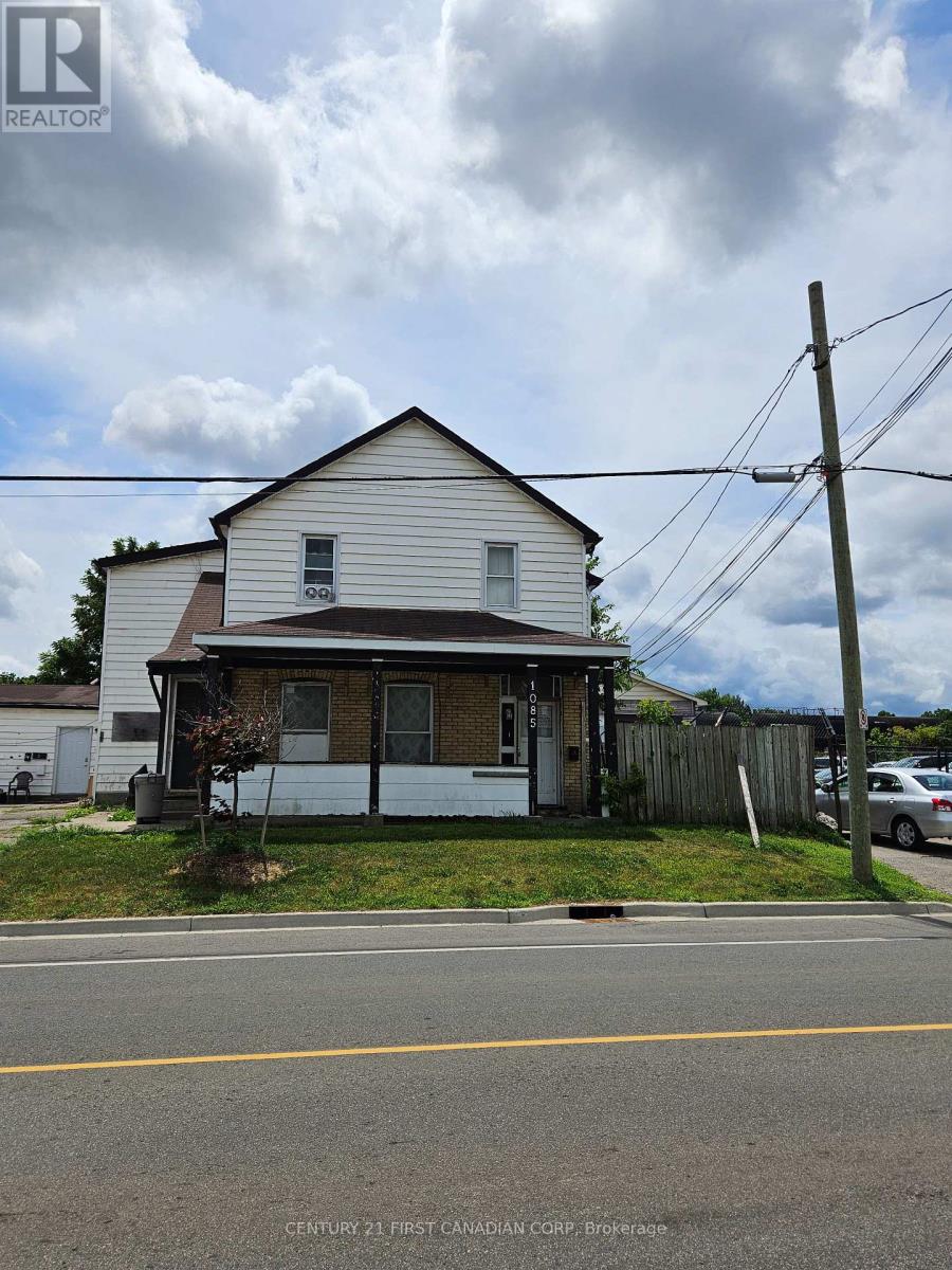 1085 BRYDGES STREET, London East (East M)