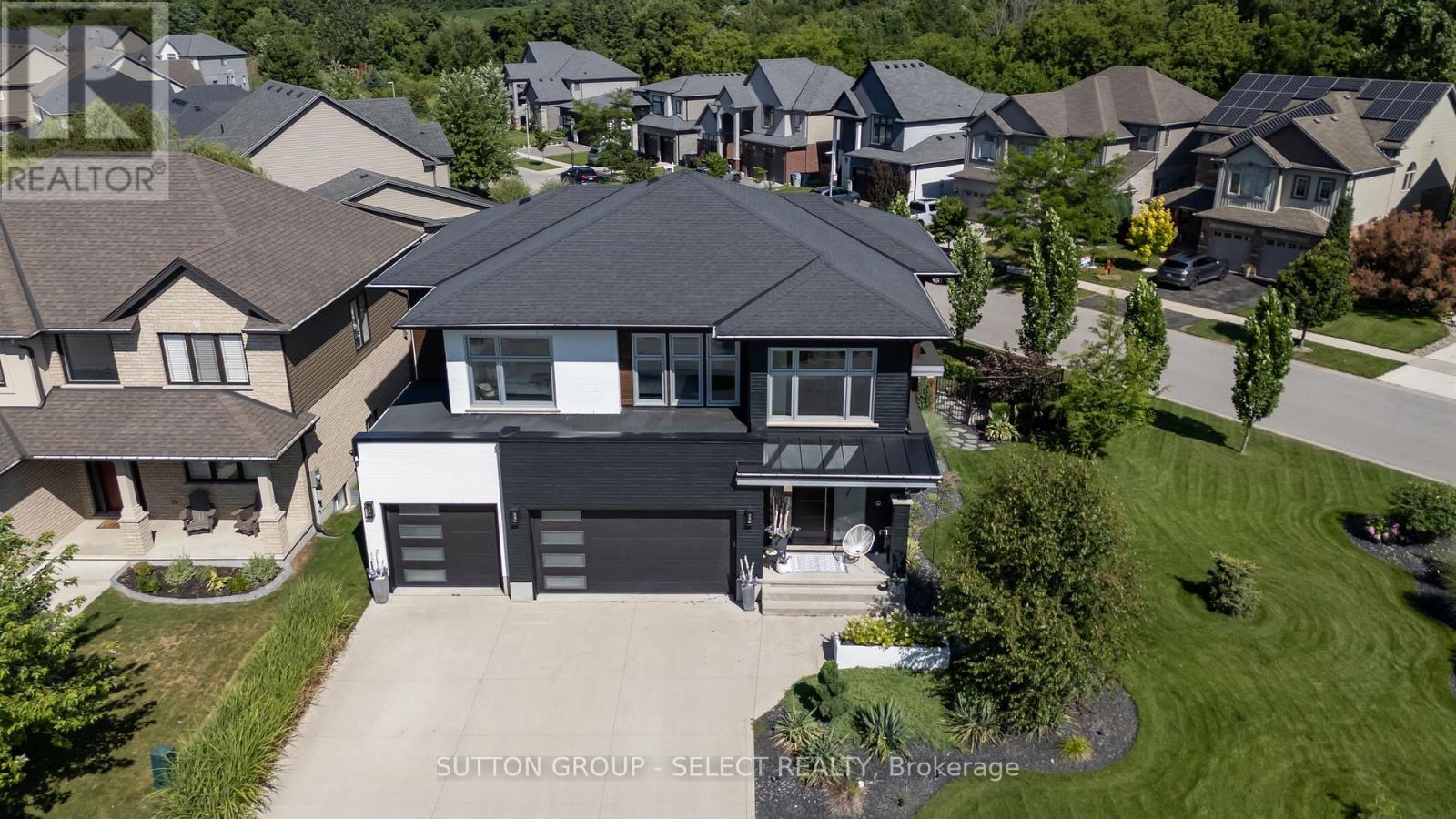 7 VALLEYVIEW CRESCENT, Middlesex Centre (Komoka)