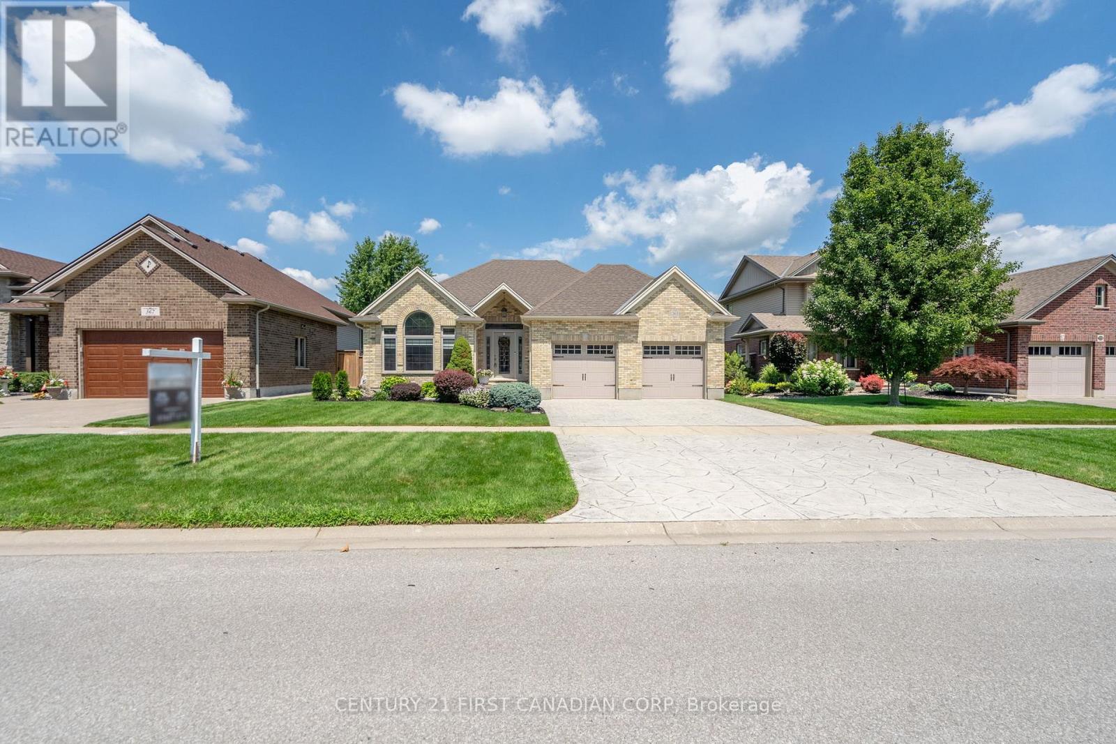 363 DARCY DRIVE, Strathroy-Caradoc (NE)