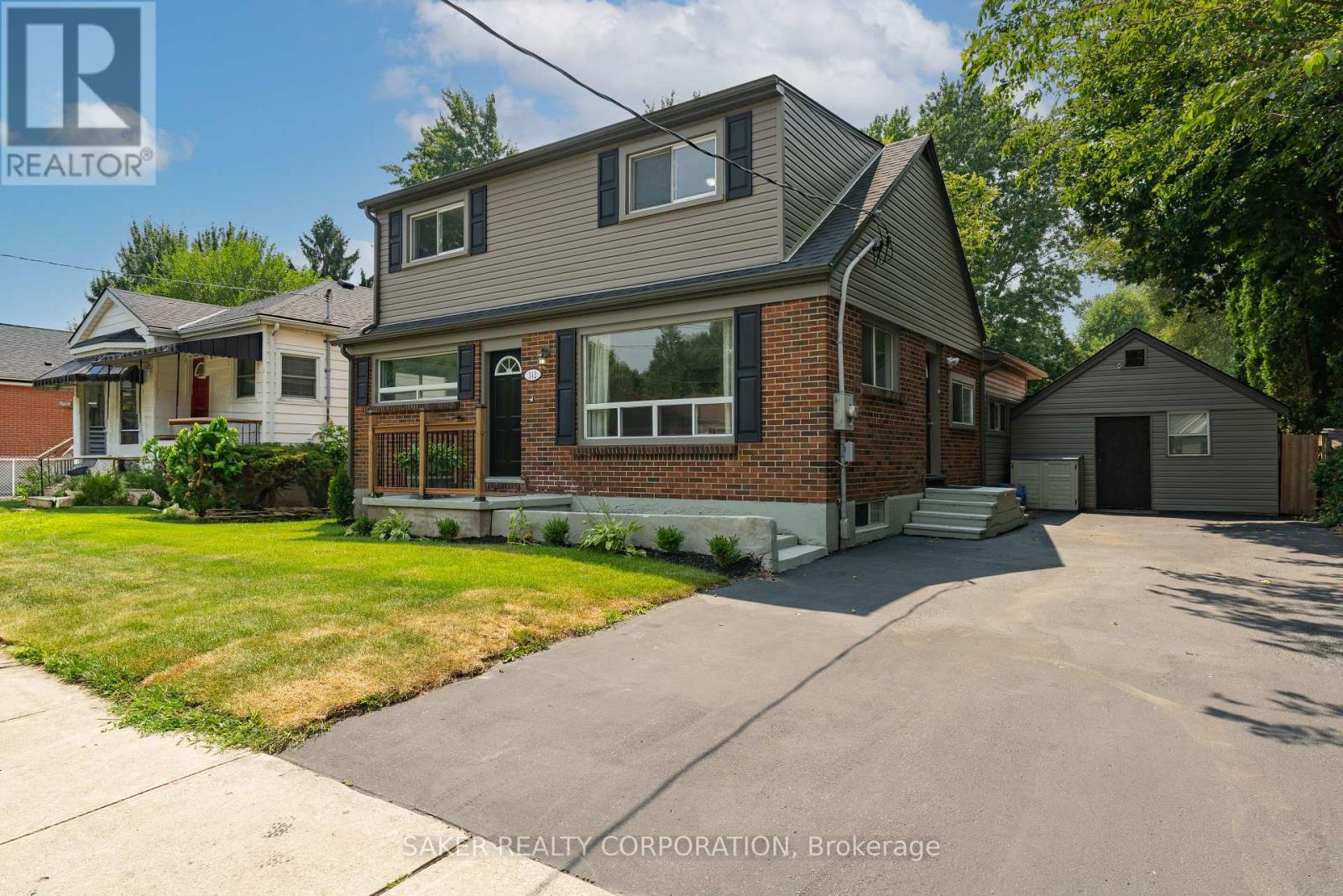 142 BRITANNIA AVENUE, London North (North N)