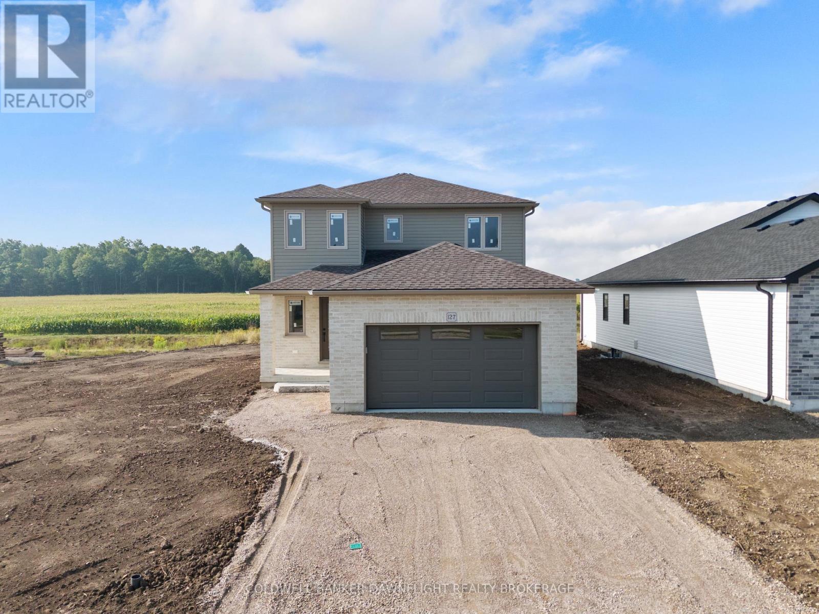 127 VICTORIA AVENUE E, South Huron (Stephen)