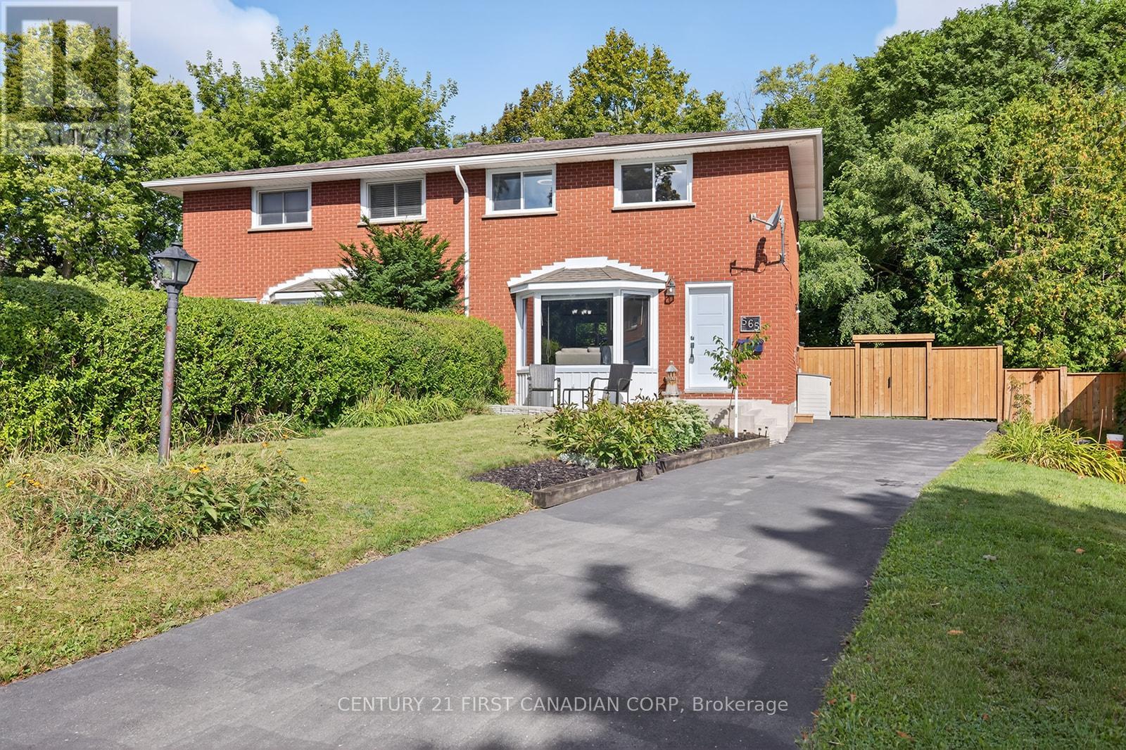 565 RINGTON CRESCENT, London South (South O)