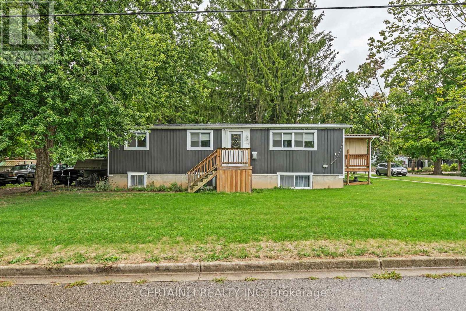 190 ANN STREET, North Middlesex (Parkhill)