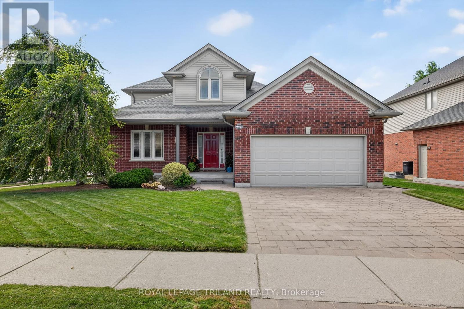 908 COLLINS DRIVE, London South (South L)