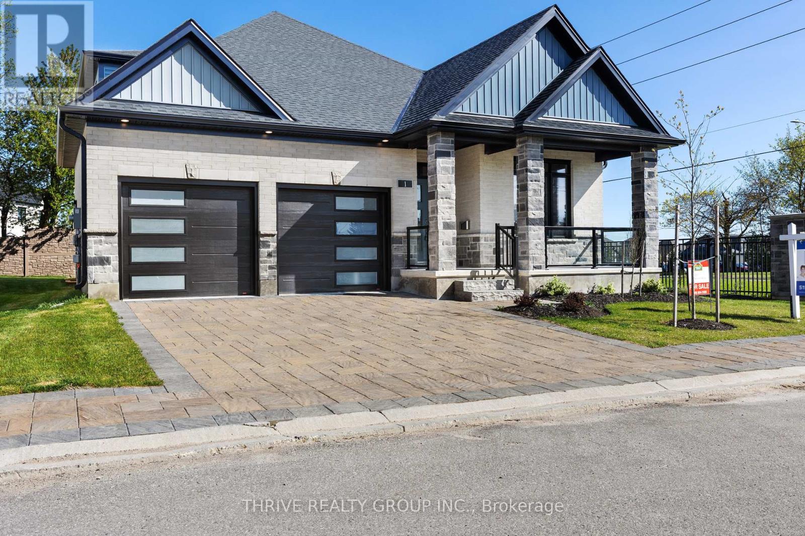 1 - 1061 EAGLETRACE DRIVE, London North (North S)