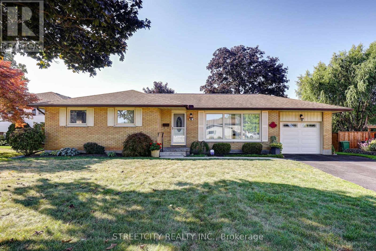 15 RYERSON PLACE, St. Thomas