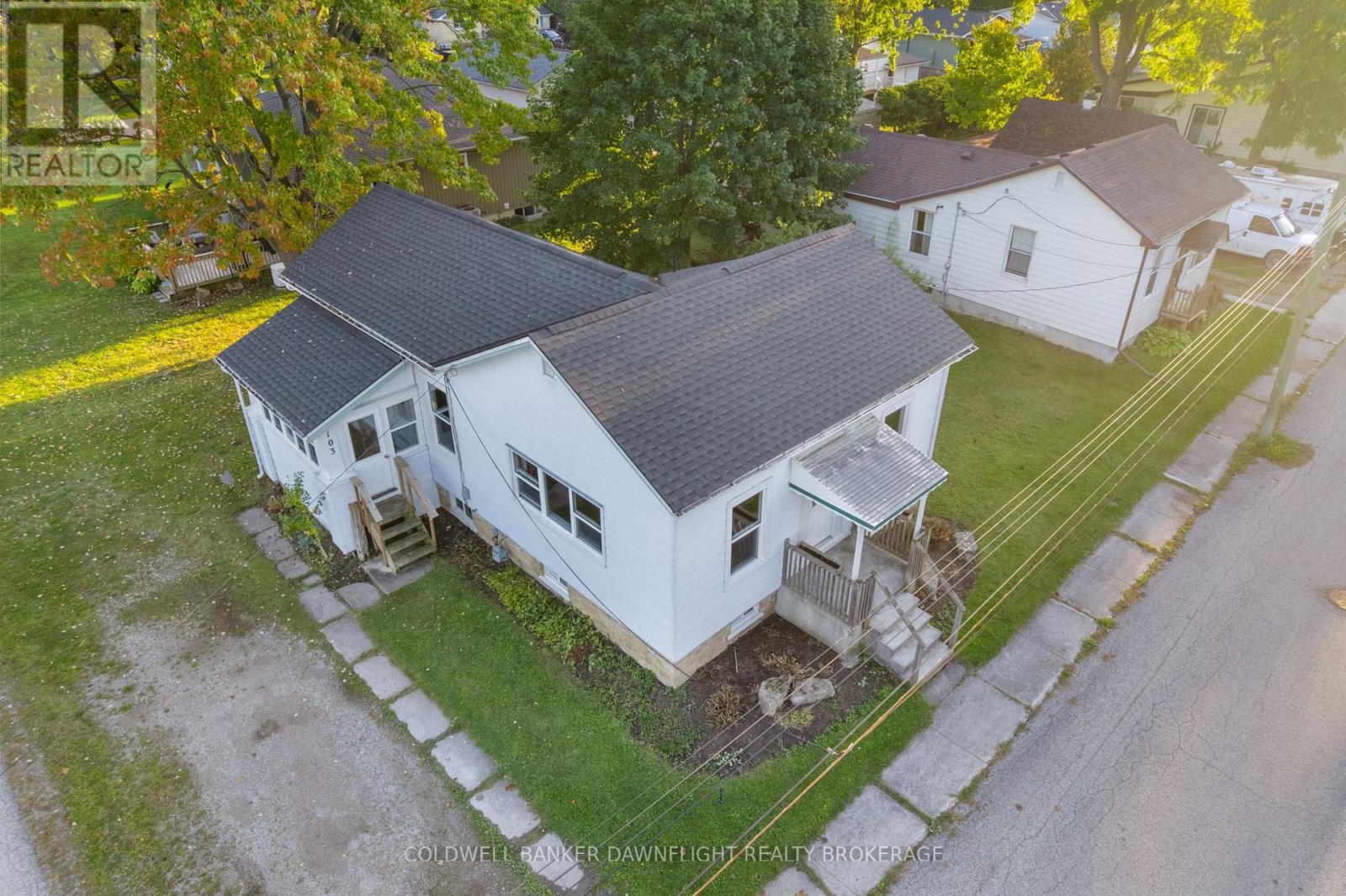 103 PARK STREET, South Huron (Exeter)
