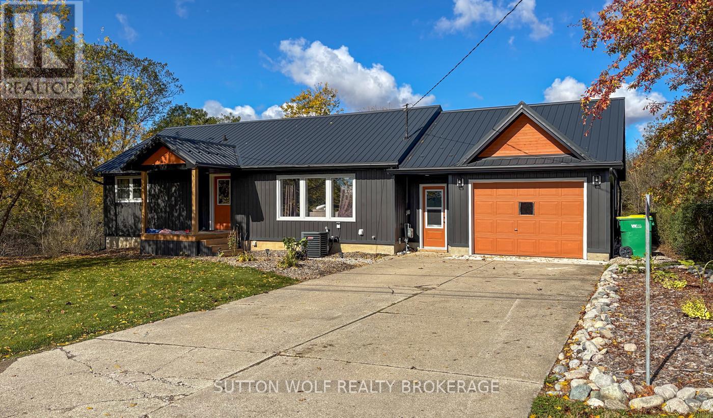 235 WILLIAM STREET, Southwest Middlesex