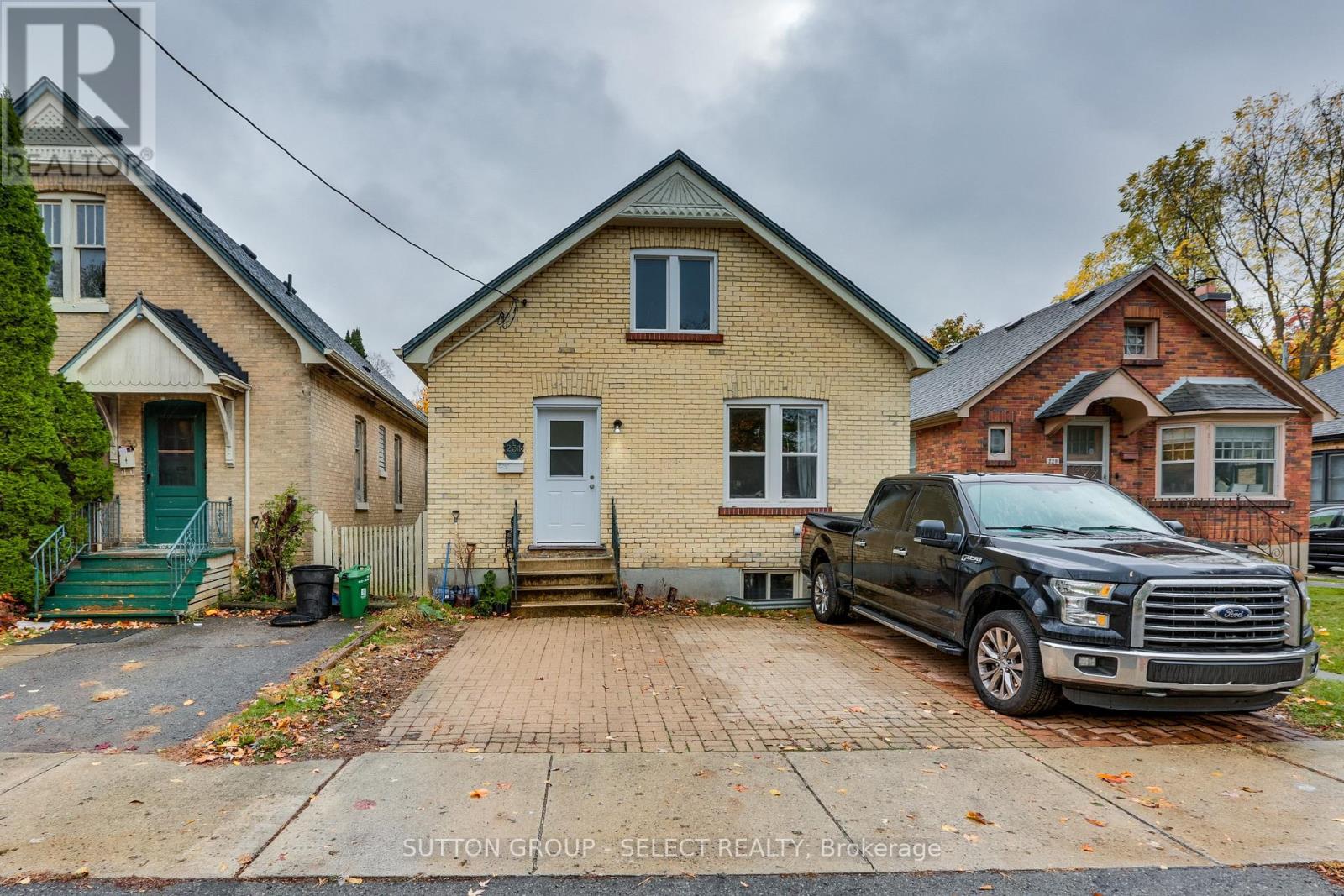 231 RAYMOND AVENUE, London East (East B)