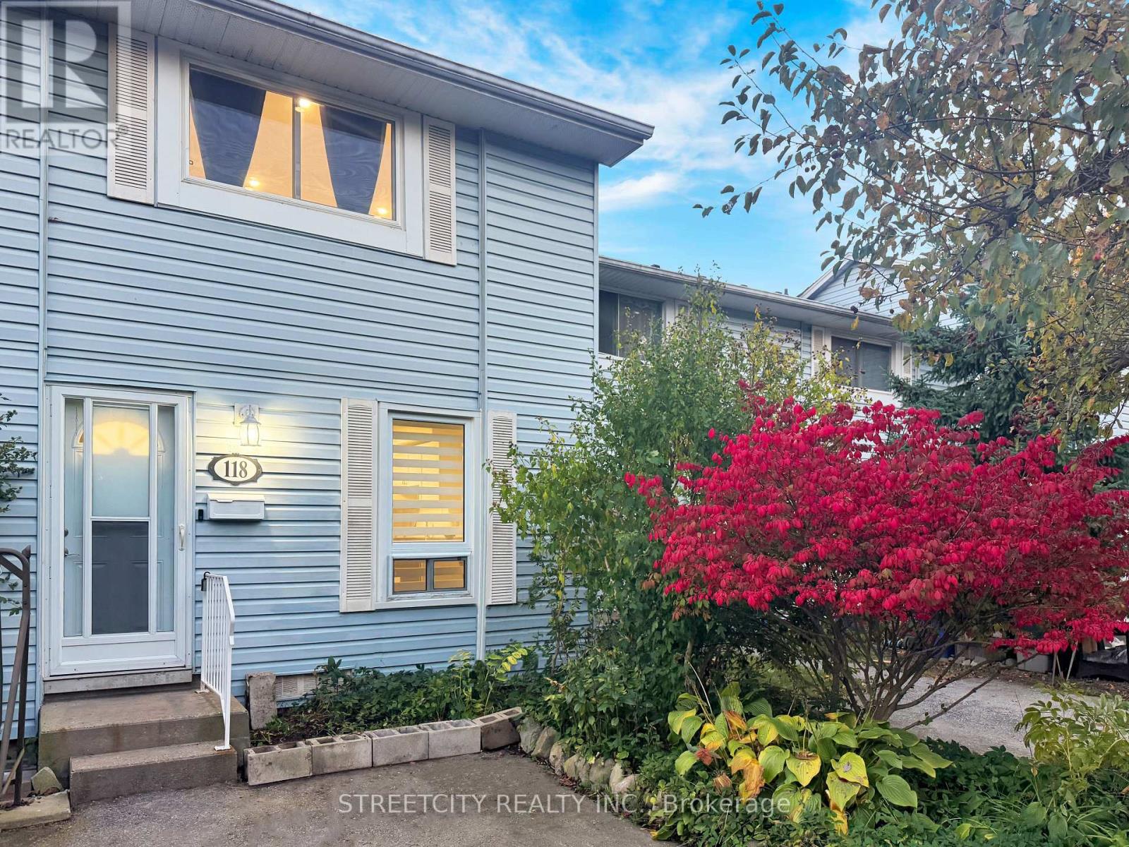 118 MONMORE ROAD, London North (North F)