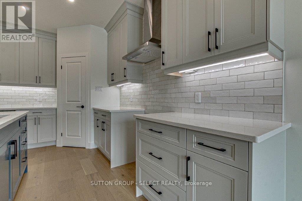 148 FOXBOROUGH PLACE, Thames Centre (Thorndale)