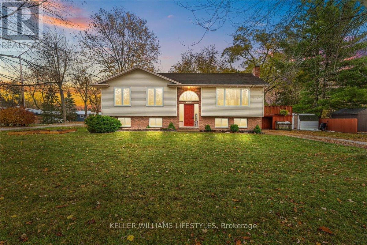 4547 WILLIAM STREET, Plympton-Wyoming (Plympton Wyoming)