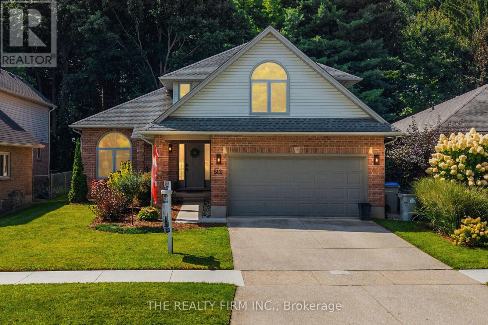 512 RIVERVIEW DRIVE, Strathroy-Caradoc (NE)