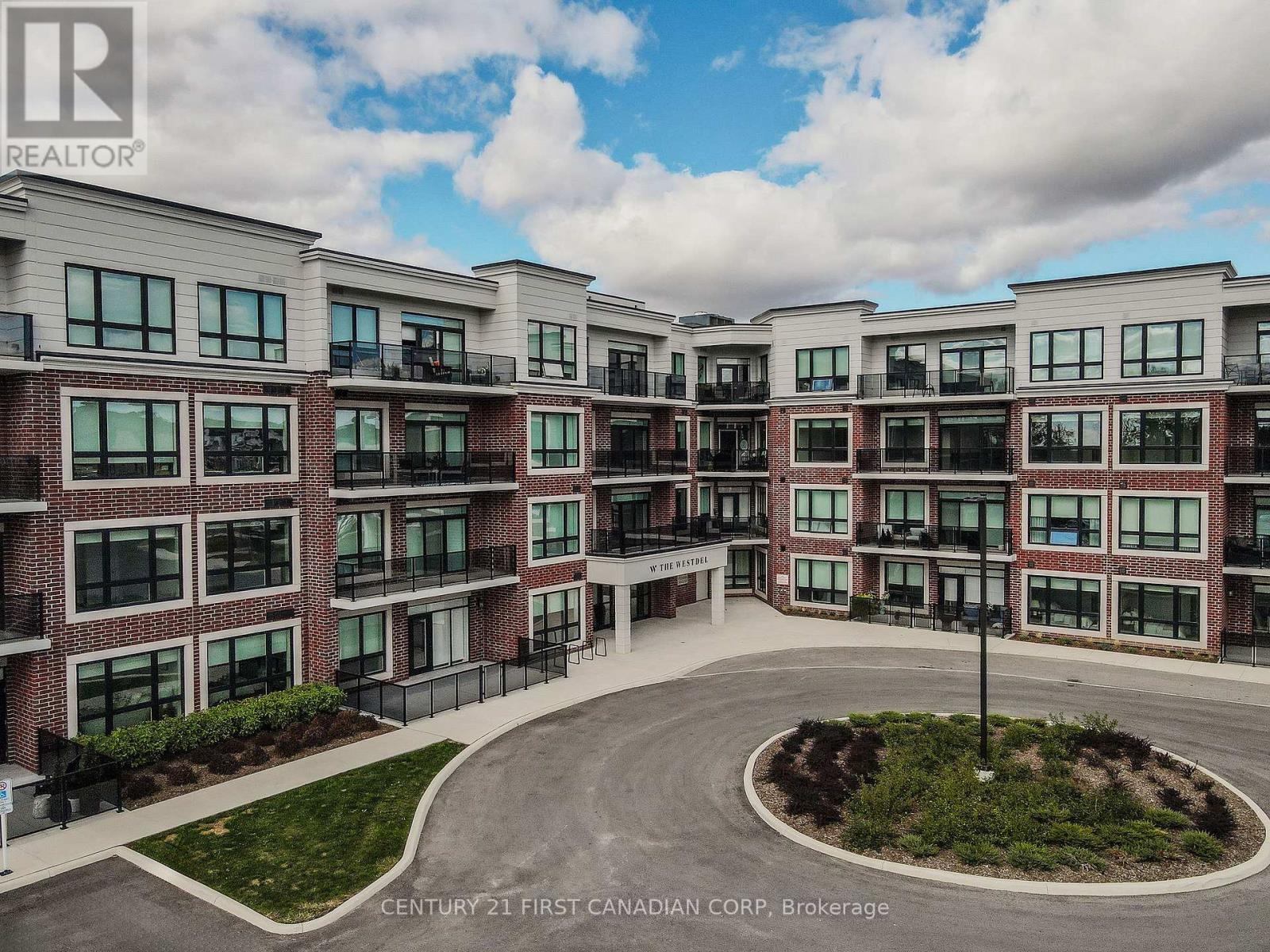 204 - 1975 FOUNTAIN GRASS DRIVE, London South (South B)