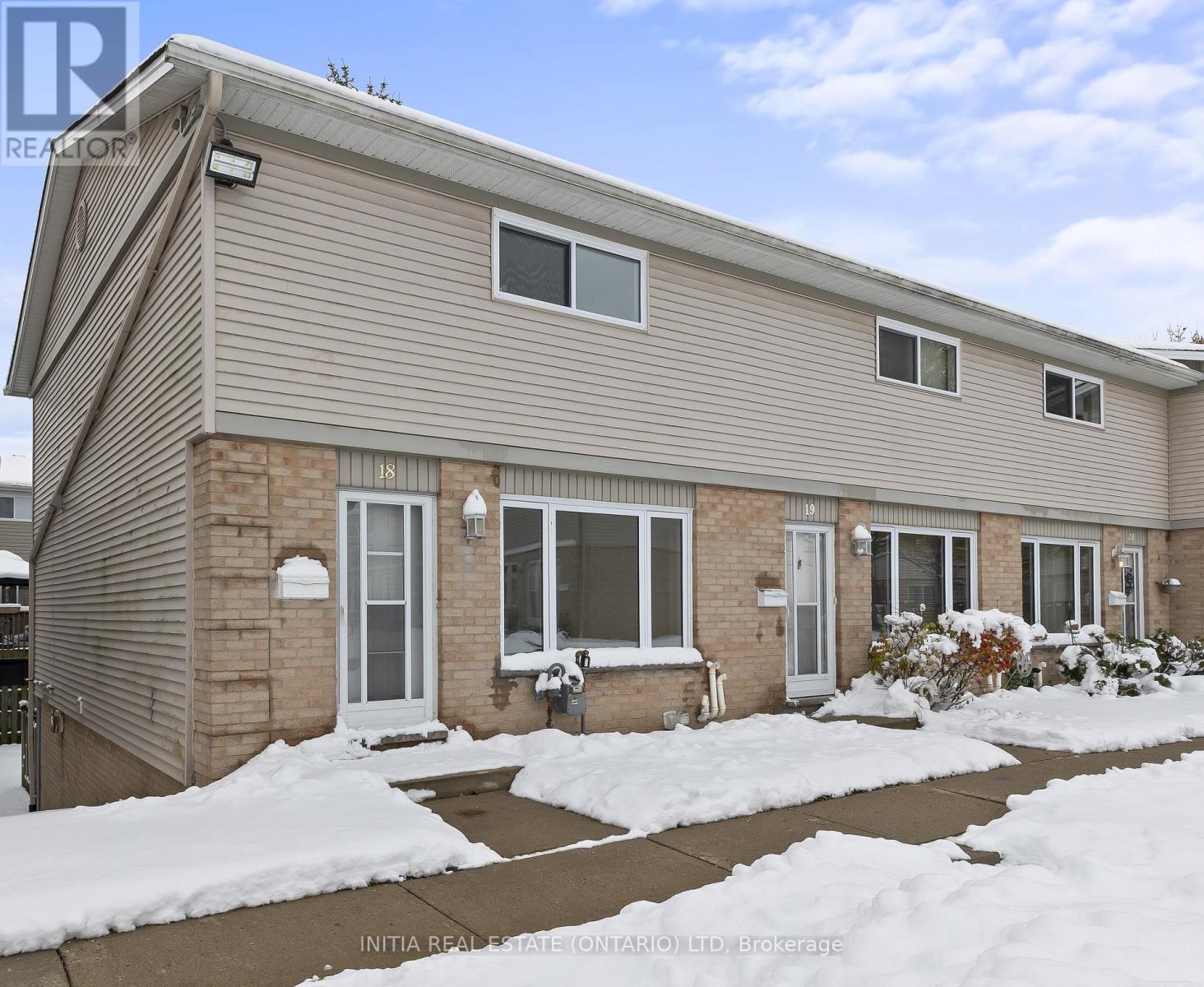 18 - 320 WESTMINSTER AVENUE, London South (South H)