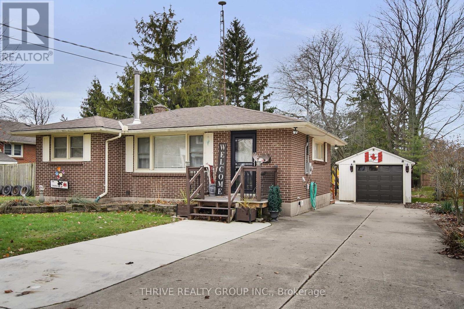 136 VICTORIA STREET, Southwest Middlesex (Glencoe)