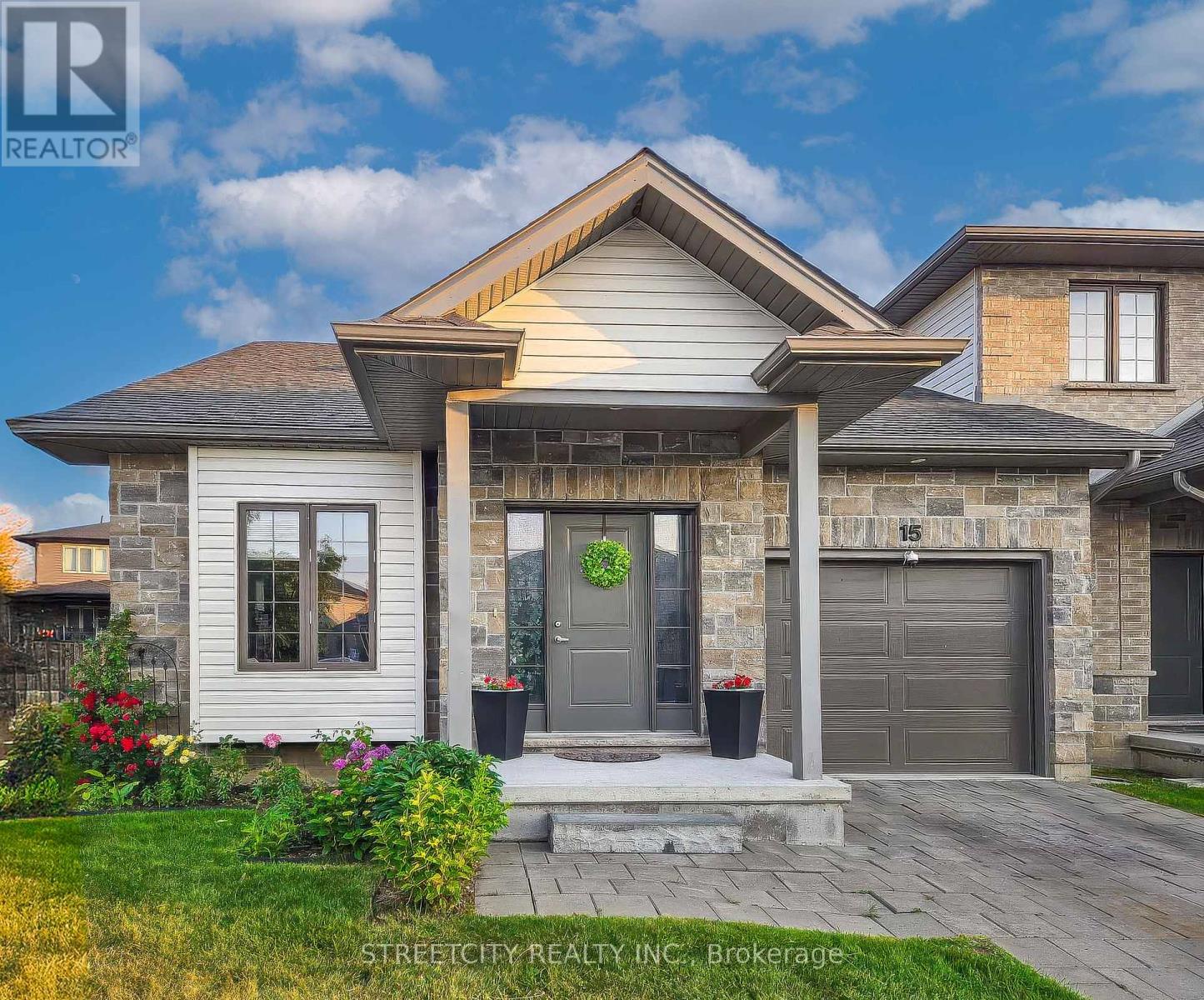 15 - 2910 TOKALA TRAIL, London North (North S)