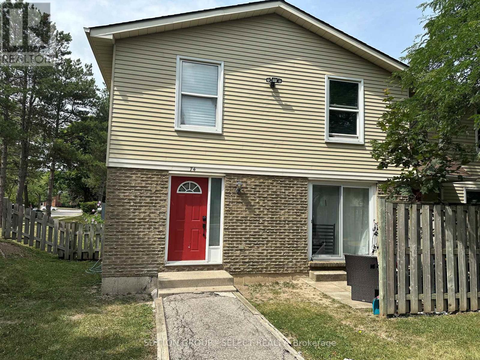 74 - 70 FIDDLERS GREEN ROAD, London North (North P)