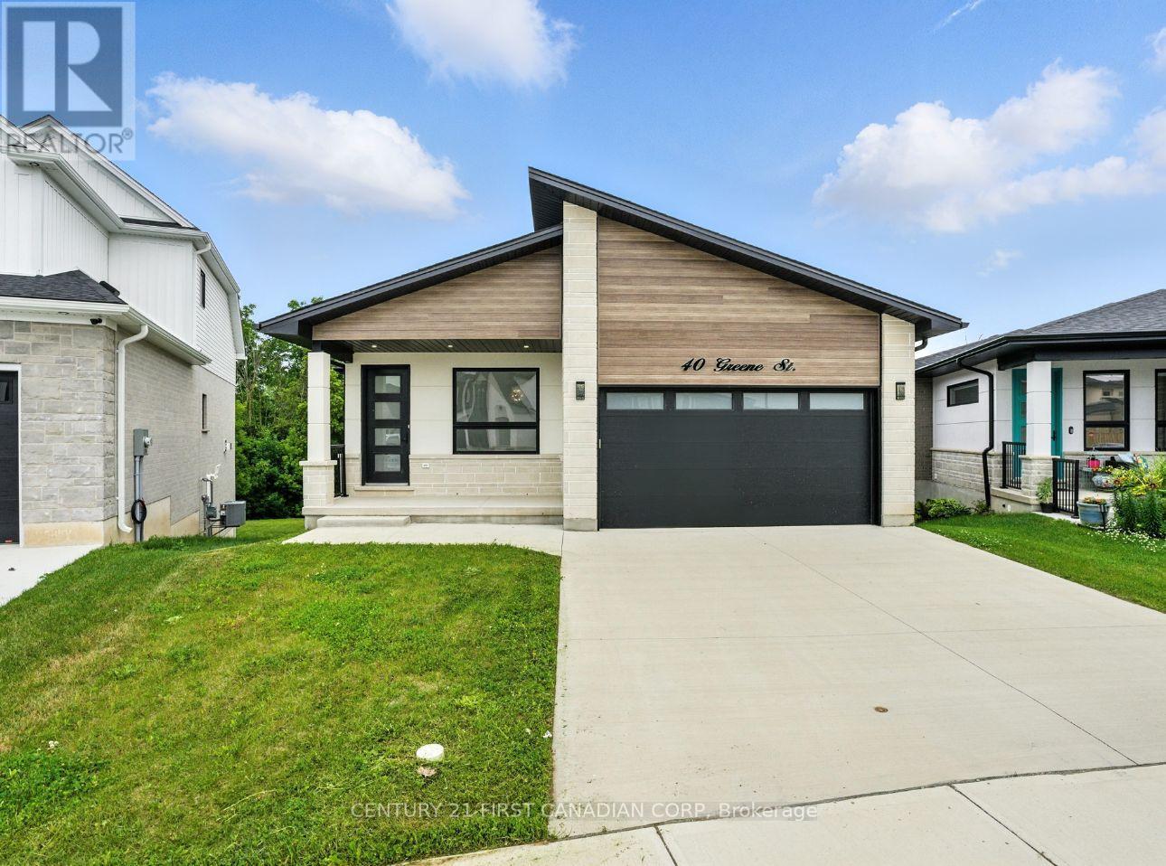 40 GREENE STREET, South Huron (Exeter)