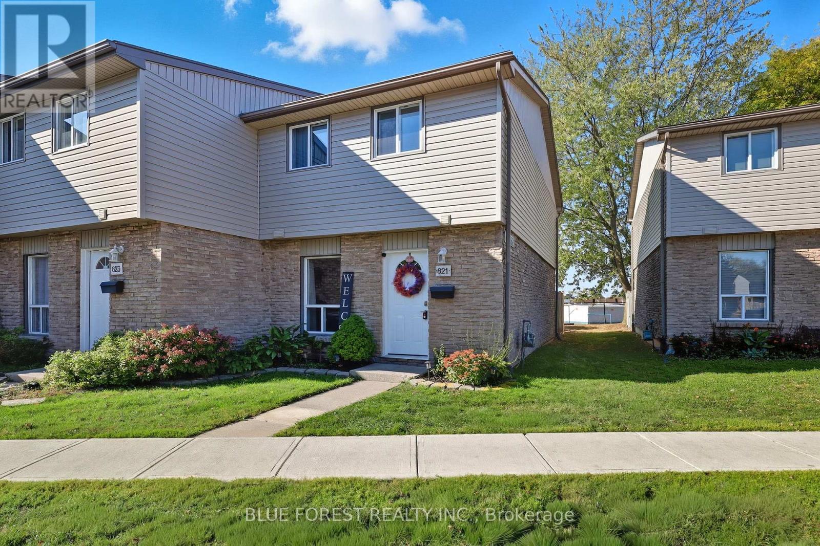 16 - 821 SOUTHDALE ROAD E, London South (South Y)