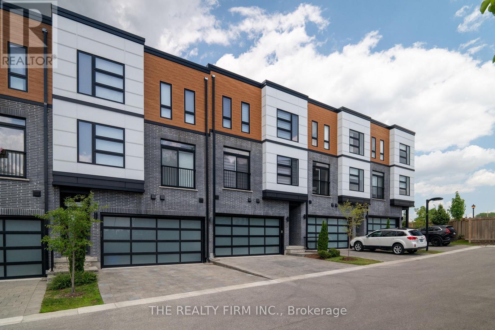 20 - 231 CALLAWAY ROAD, London North (North R)