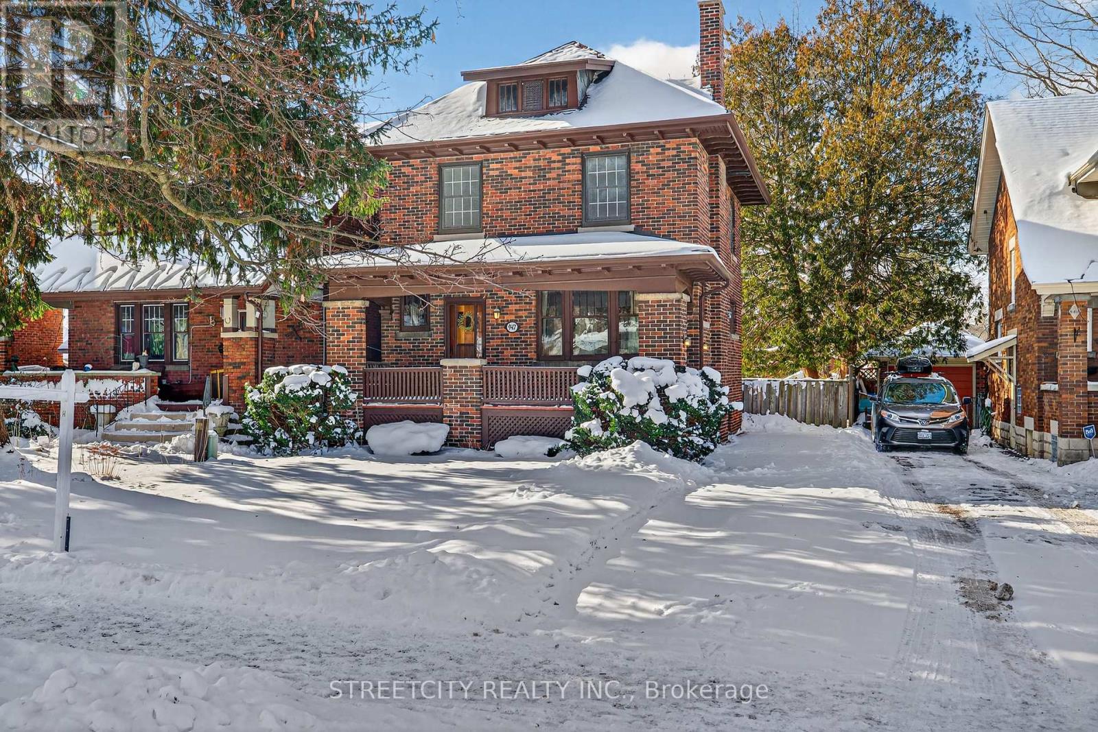 947 MAITLAND STREET, London East (East B)