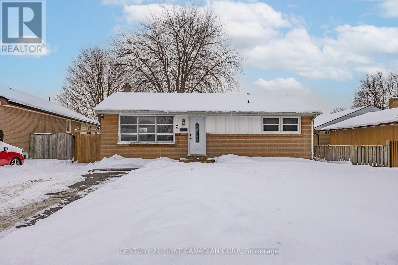 149 JASPER CRESCENT, London East (East O)