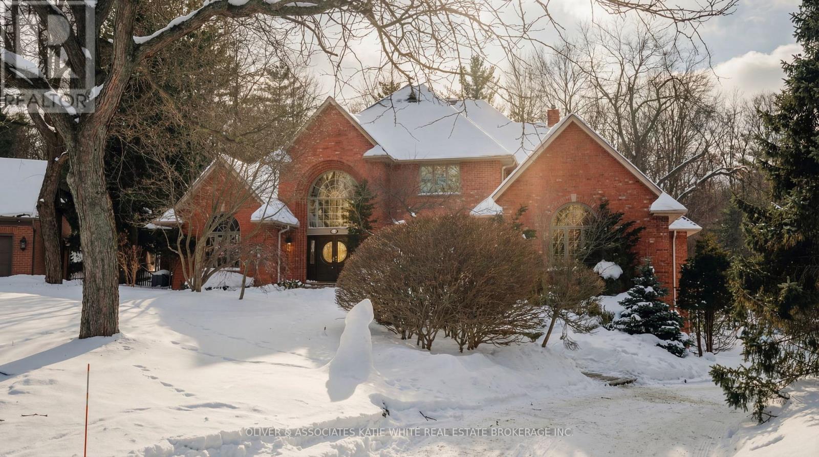 82 CHESTNUT COURT, London South (South B)