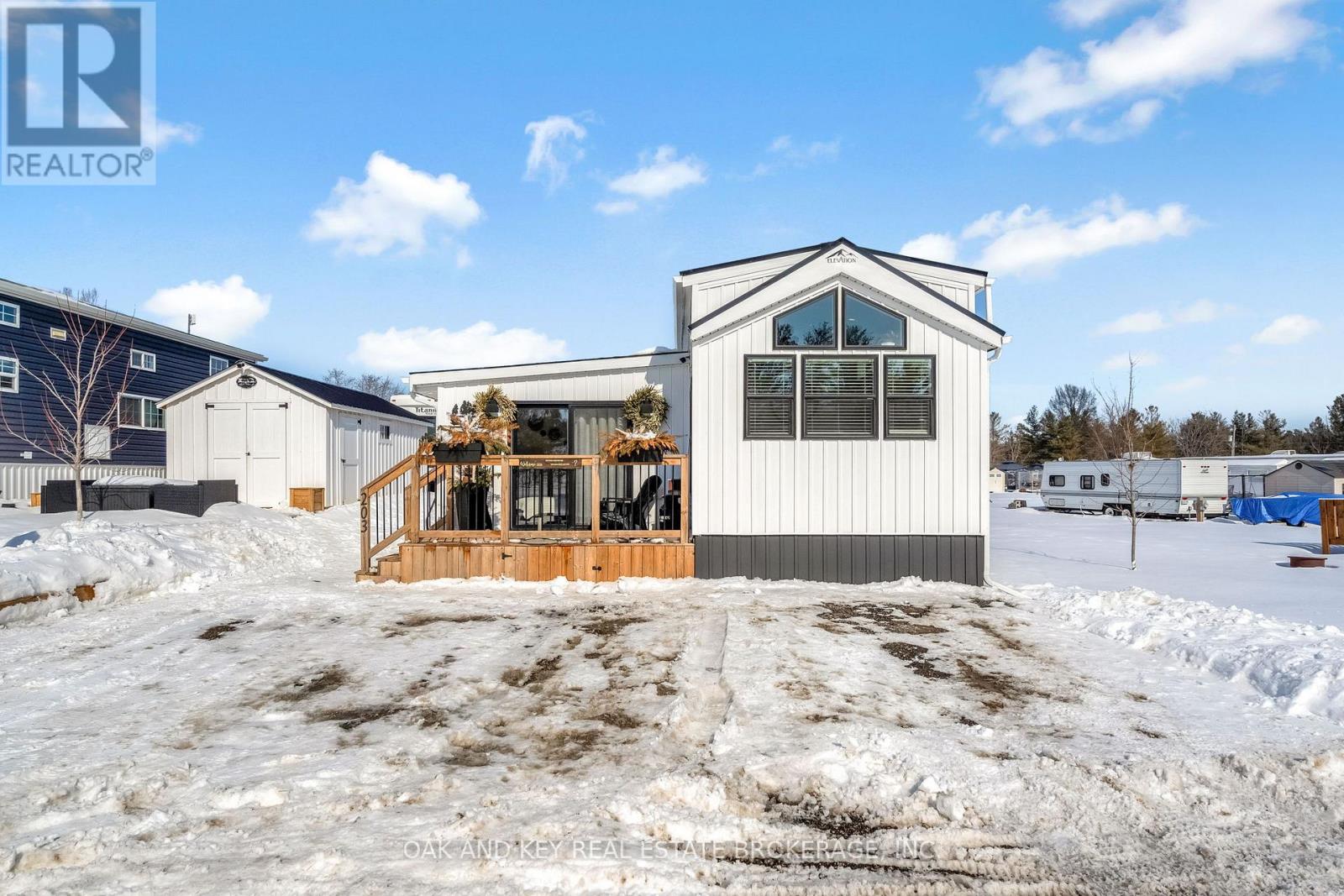 203 - 4838 SWITZER DRIVE, Southwest Middlesex