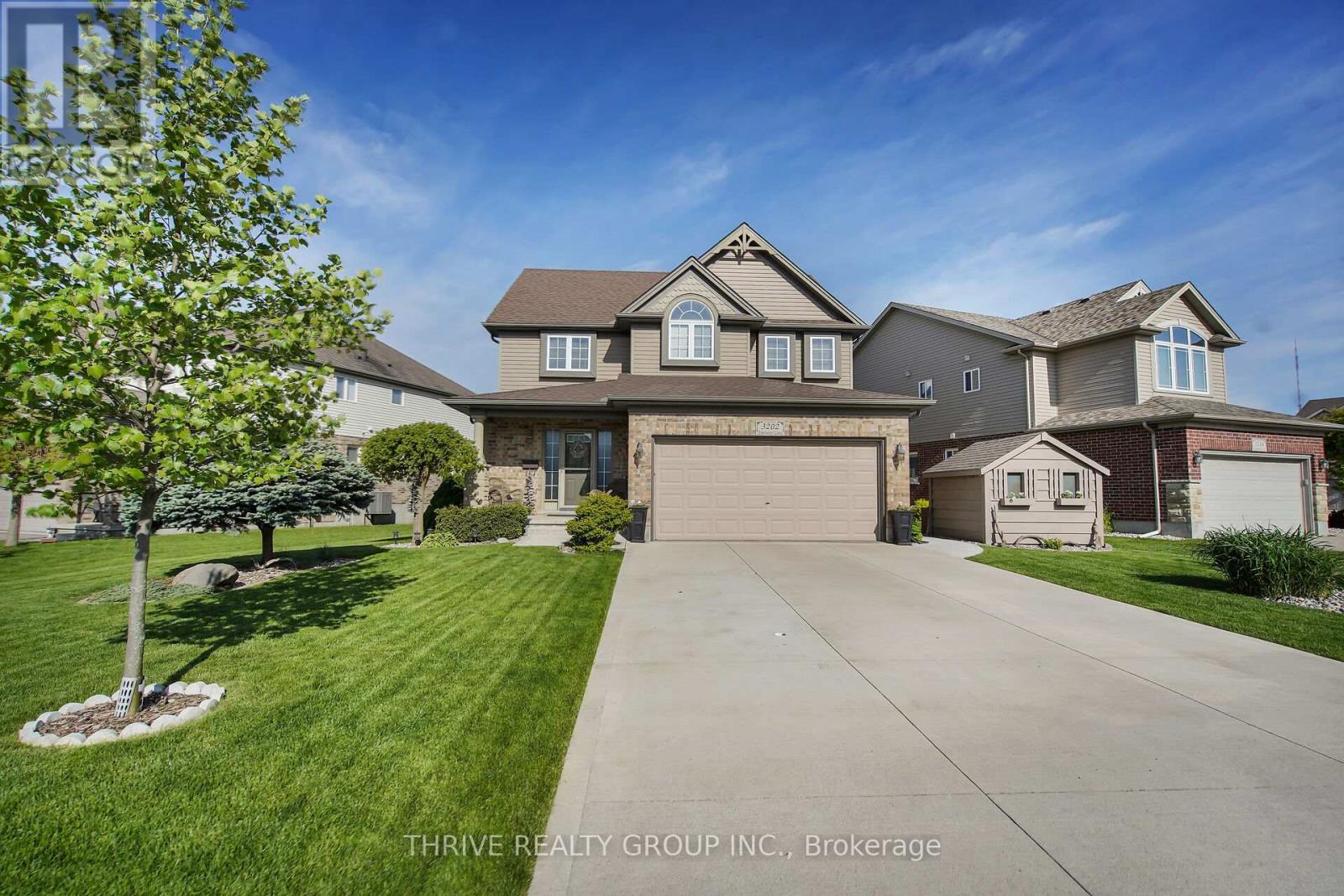 3202 EMILYCARR LANE, London South (South W)