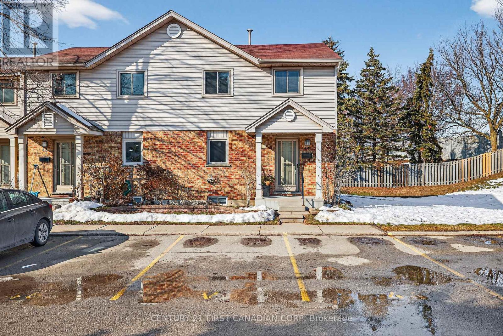 44 - 217 MARTINET AVENUE, London East (East I)