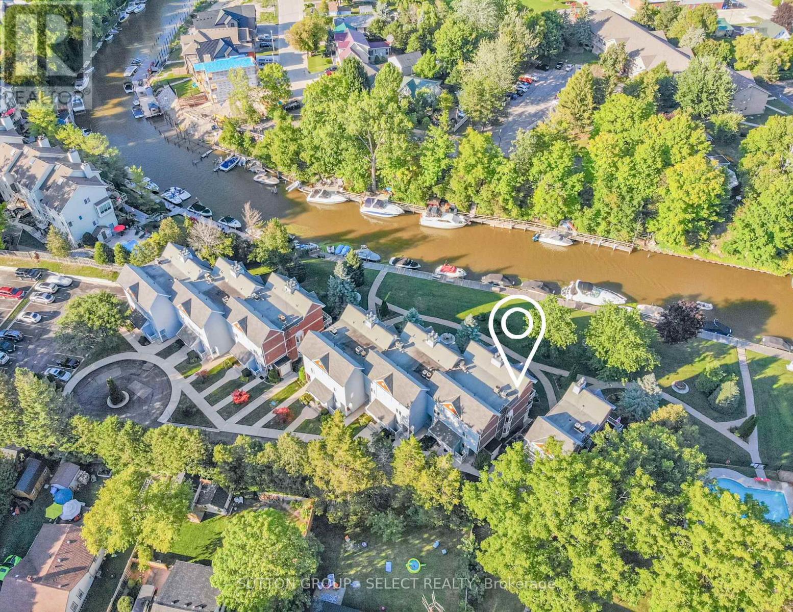 24 - 48 ONTARIO STREET S, Lambton Shores (Grand Bend)