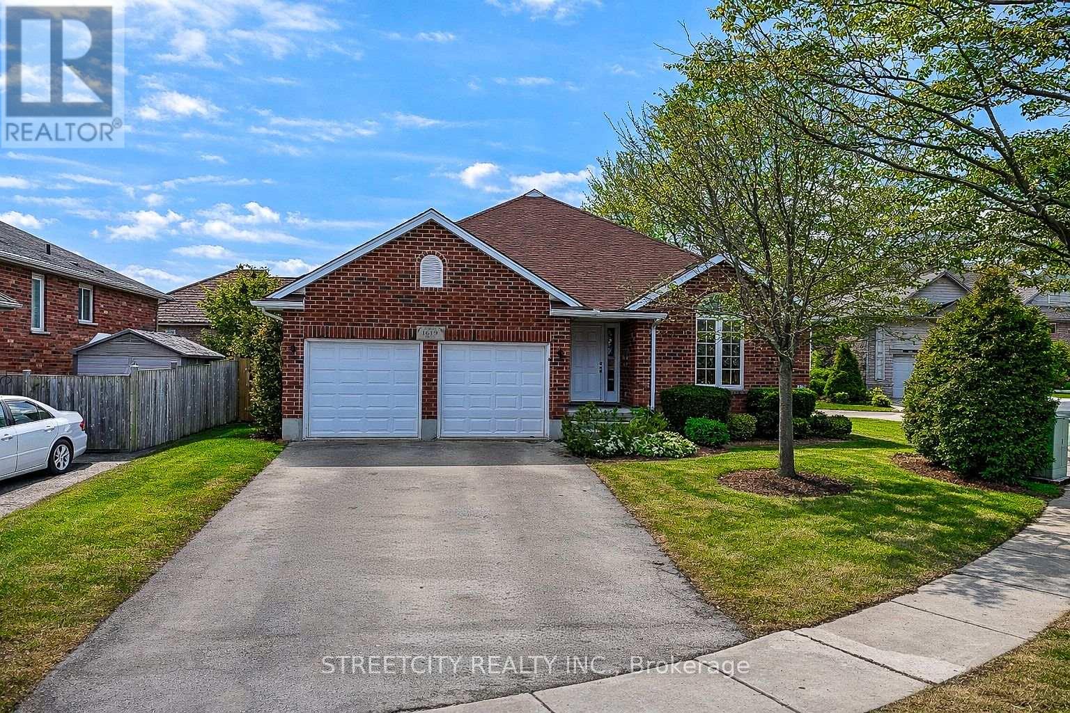 1619 JUBILEE DRIVE, London North (North E)