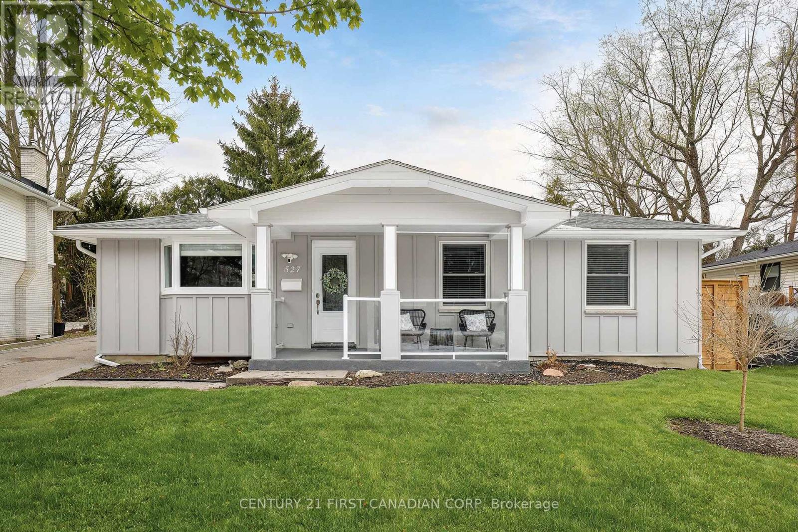 527 BELVEDERE AVENUE, London South (South K)