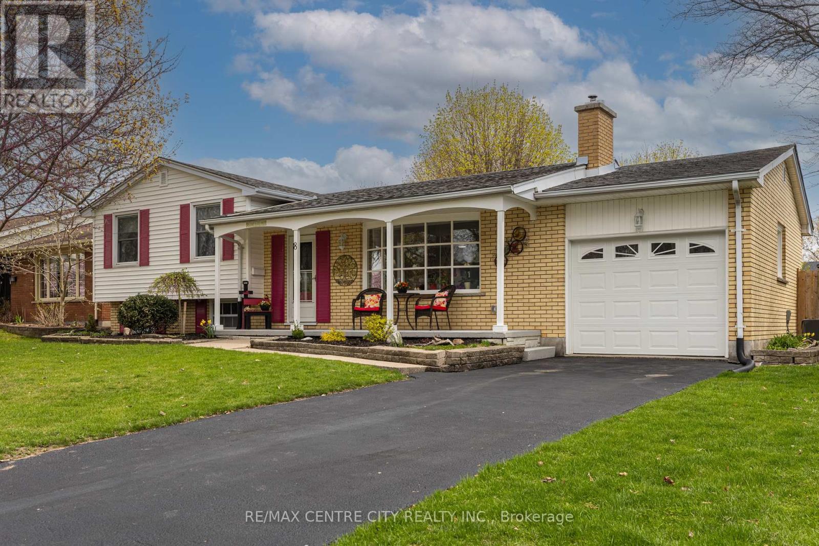 8 PARKVIEW DRIVE, St. Thomas