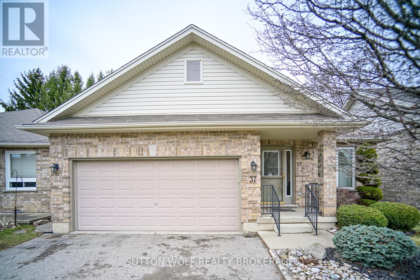 7 - 375 SCOTT STREET E, Strathroy-Caradoc (SE)