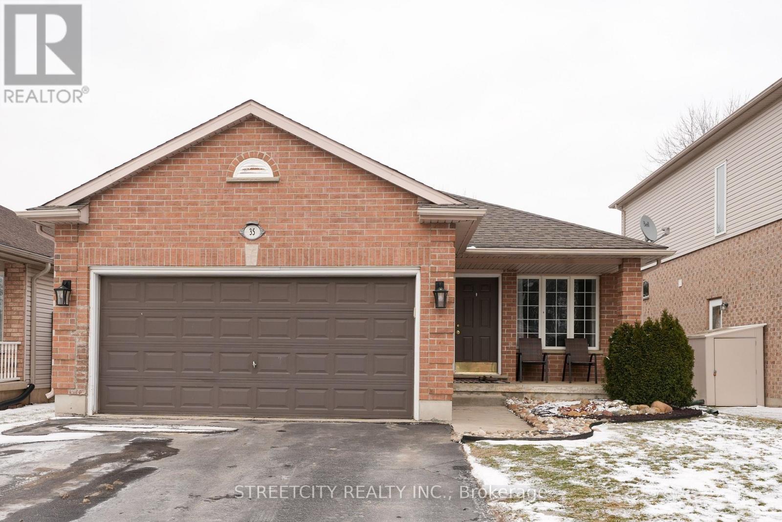 35 JUNIPER CRESCENT, Strathroy-Caradoc (SE)
