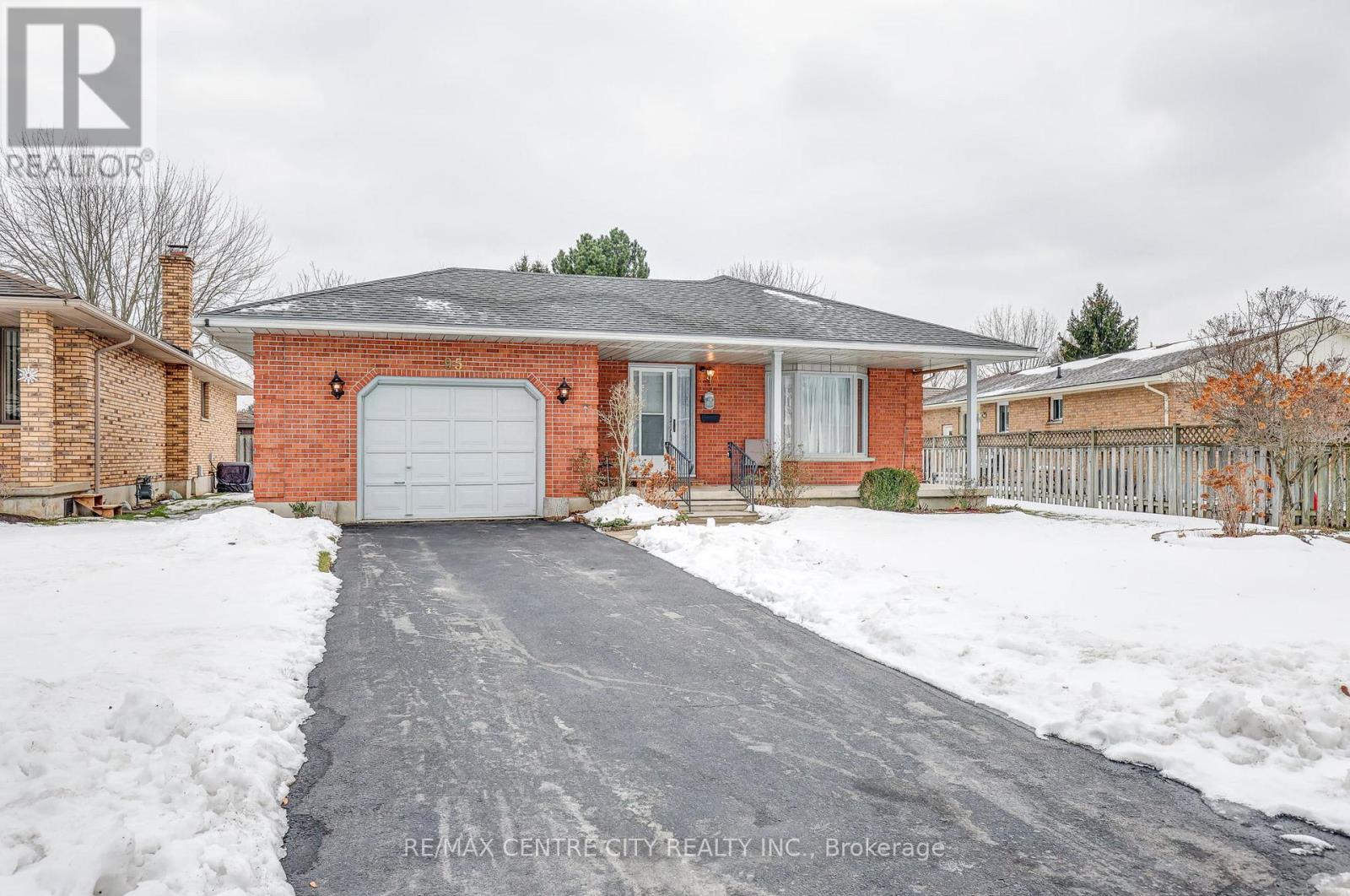 95 DUFFERIN STREET, Aylmer