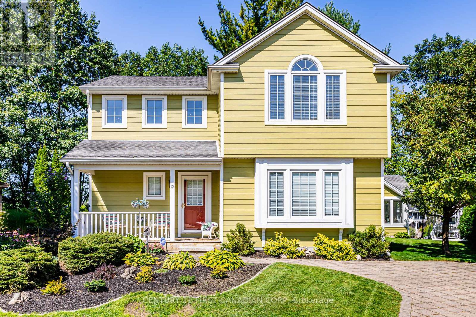 12 HARBOUR PARK COURT, Lambton Shores (Grand Bend)