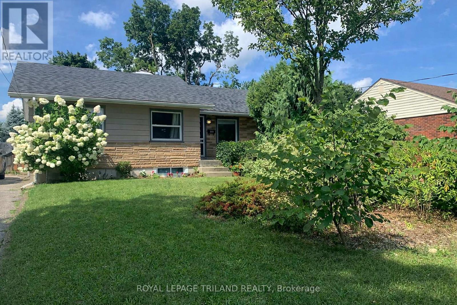 363 REYNOLDS ROAD, London South (South B)