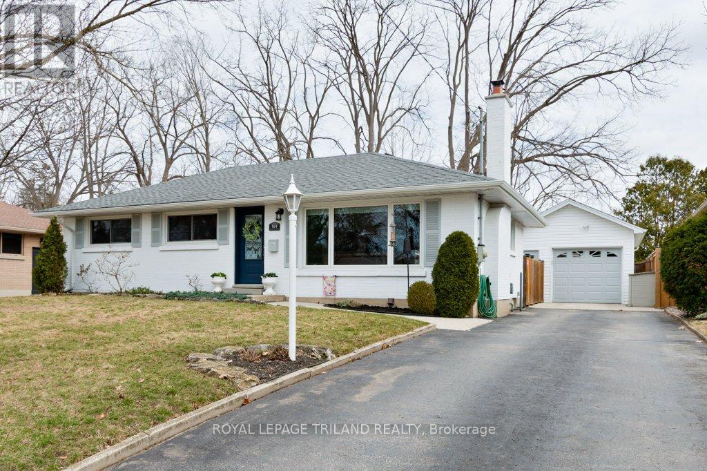 454 JELLICOE CRESCENT, London South (South K)