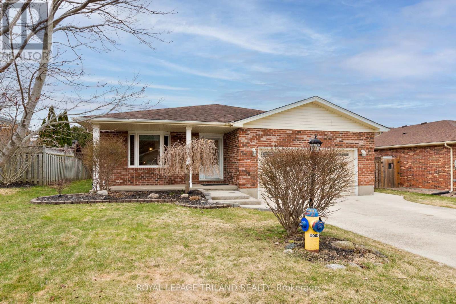 379 SHERWOOD AVENUE, Central Elgin (Belmont)