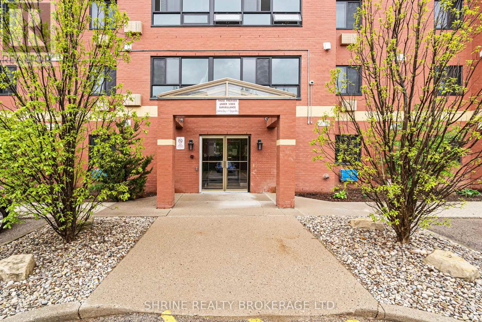 1007 - 95 BASELINE ROAD W, London South (South E)
