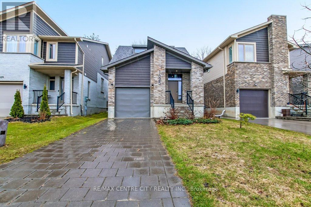 1625 VALHALLA STREET, London North (North F)