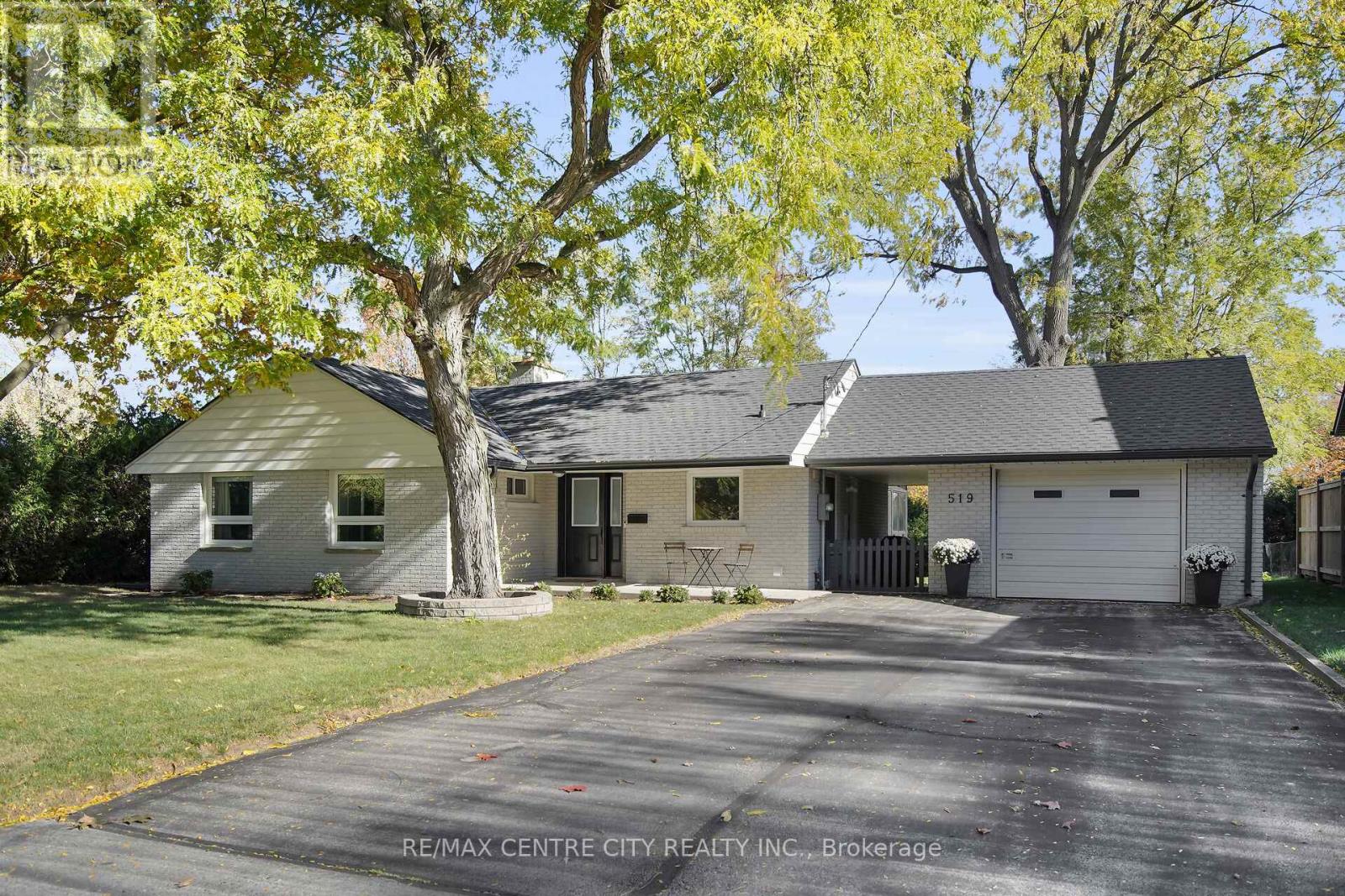 519 EAST MILE ROAD, London North (North P)