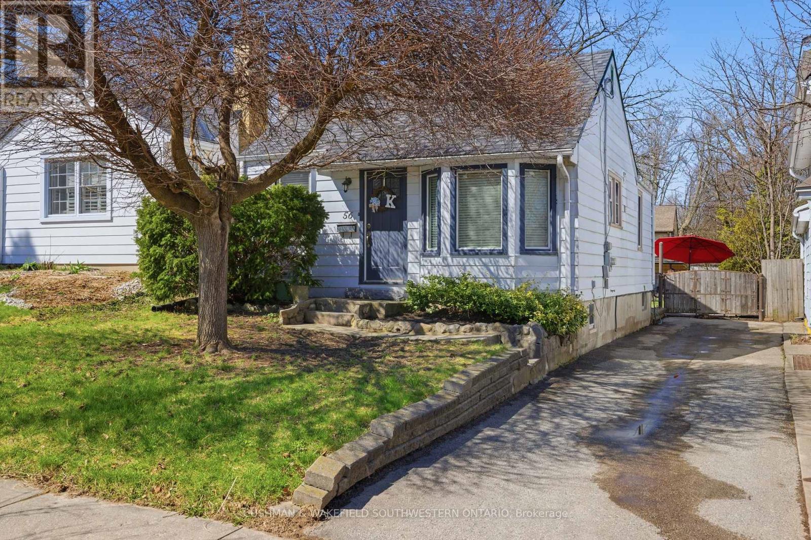 56 THOMAS JANES DRIVE, London South (South G)