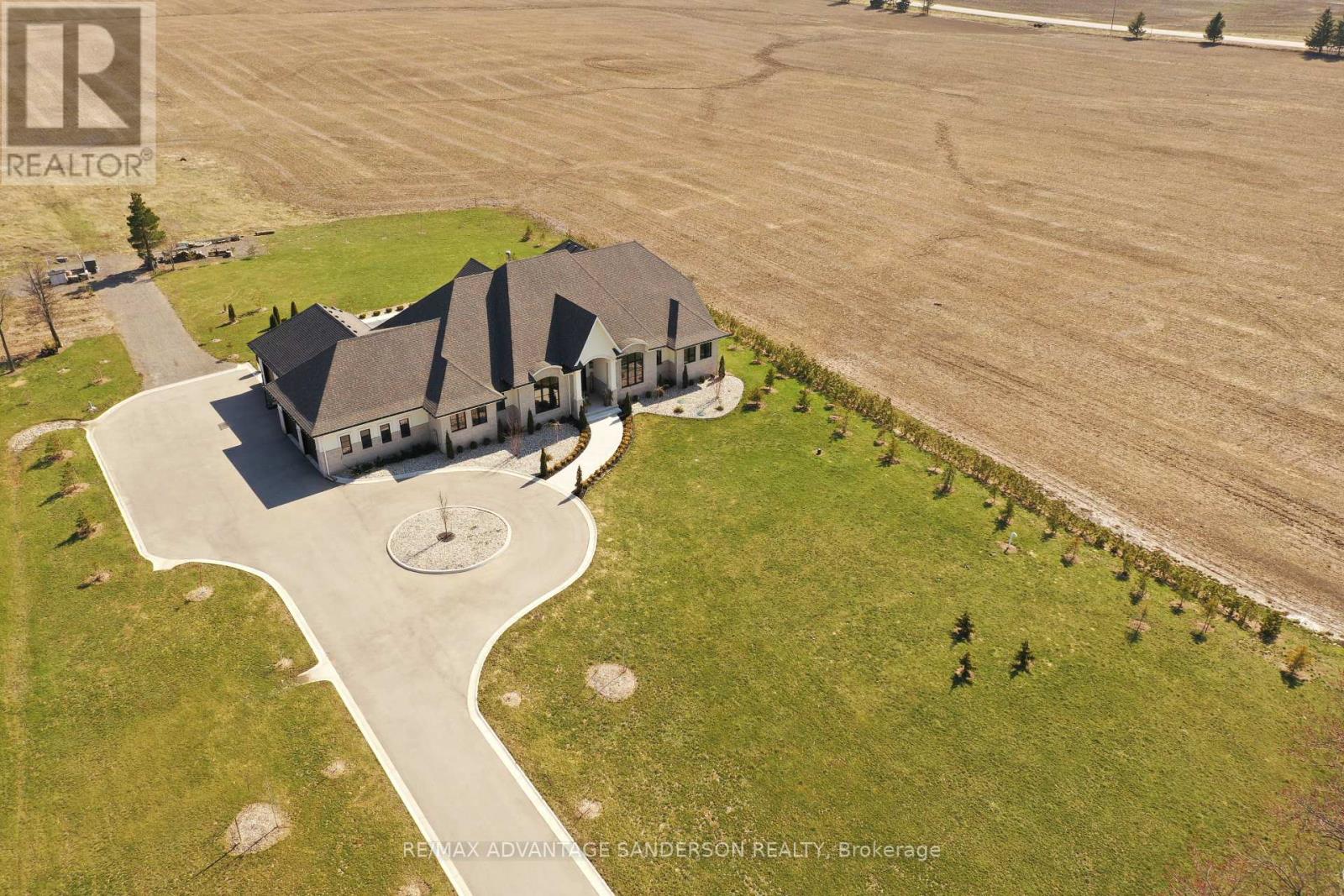 13419 THIRTEEN MILE ROAD, Middlesex Centre